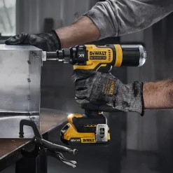 DeWALT DCF403NT-XJ nittepistol 18V XR til 2,4-4,8 mm nitter solo
