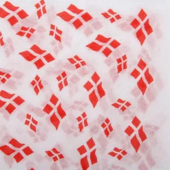 Serviet 1-lags 1/4 fold hvid med dannebrogsflag 33x33 cm. - 50 stk.
