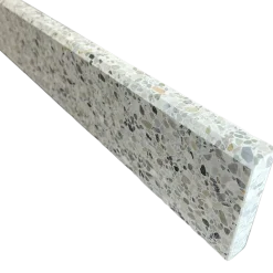 Terrazzo sokkelliste san francisco slebet overflade og top med fas 40x1,5x7,5 cm